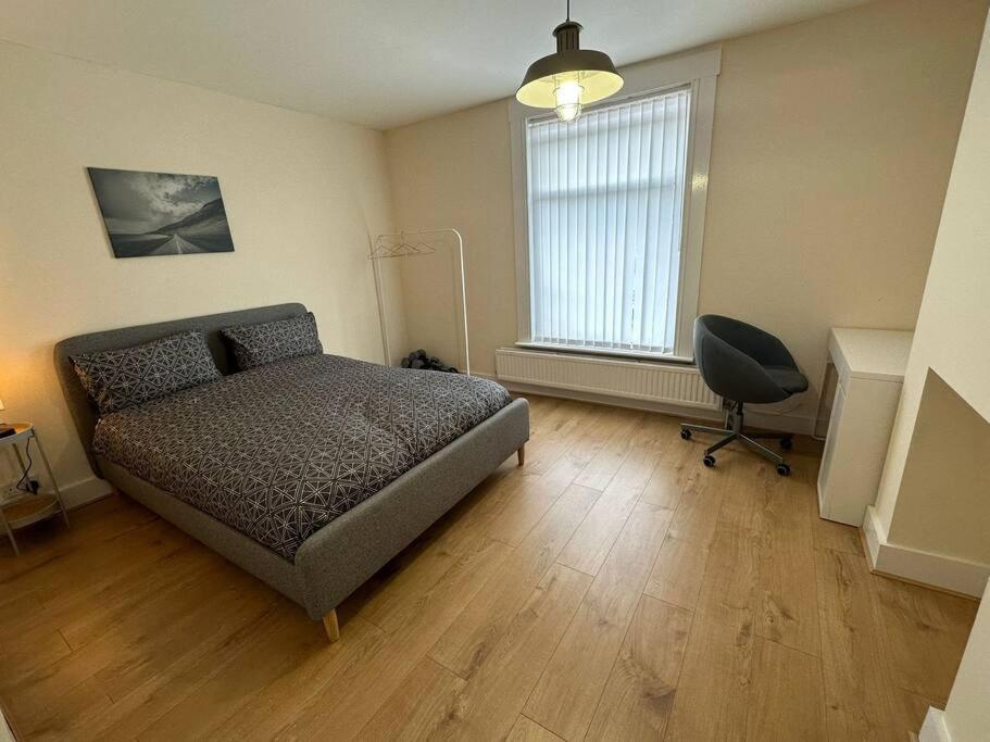 Big 3 Bedroom London House With 2 Bathroom Plumstead  Εξωτερικό φωτογραφία