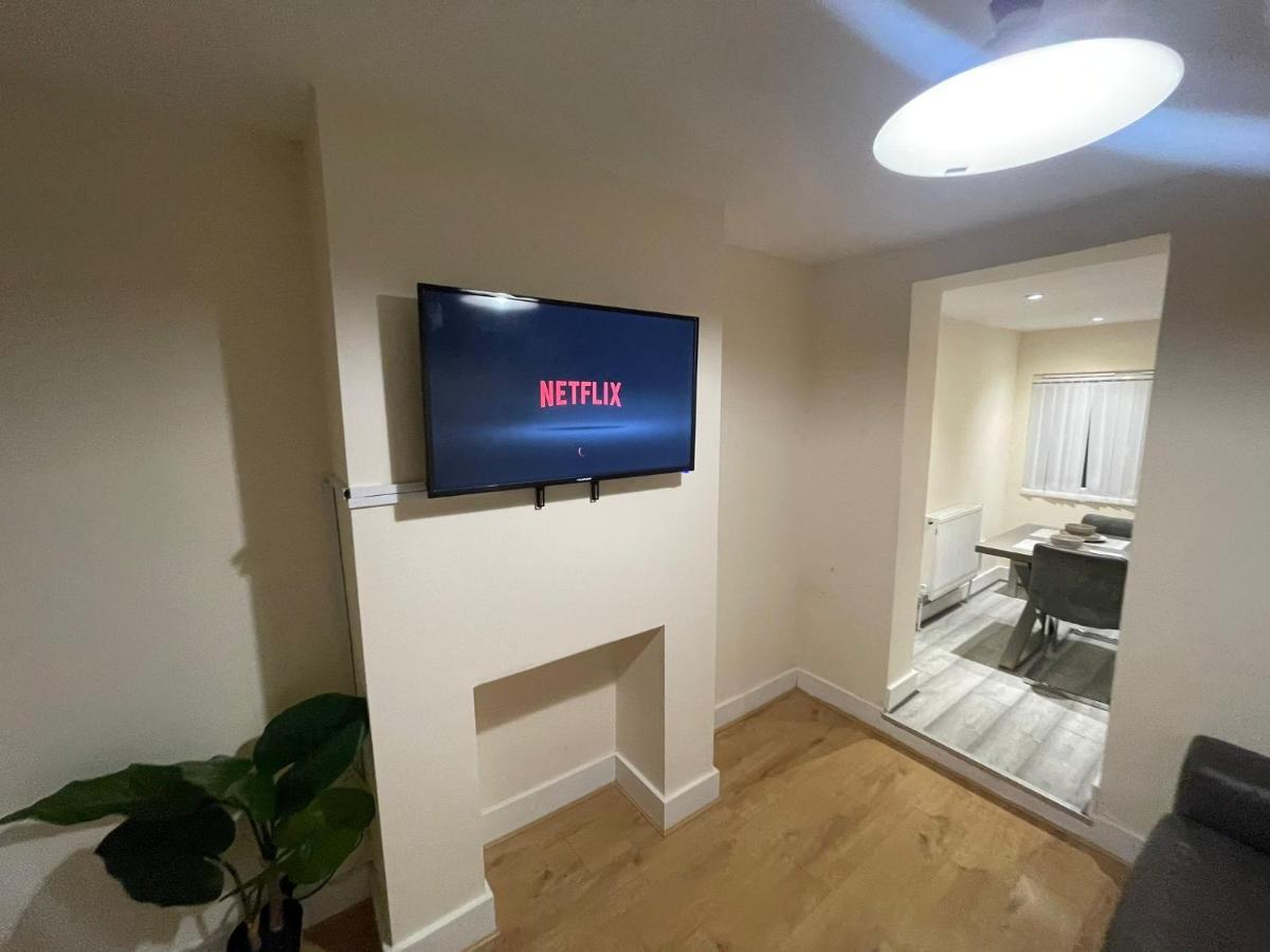 Big 3 Bedroom London House With 2 Bathroom Plumstead  Εξωτερικό φωτογραφία