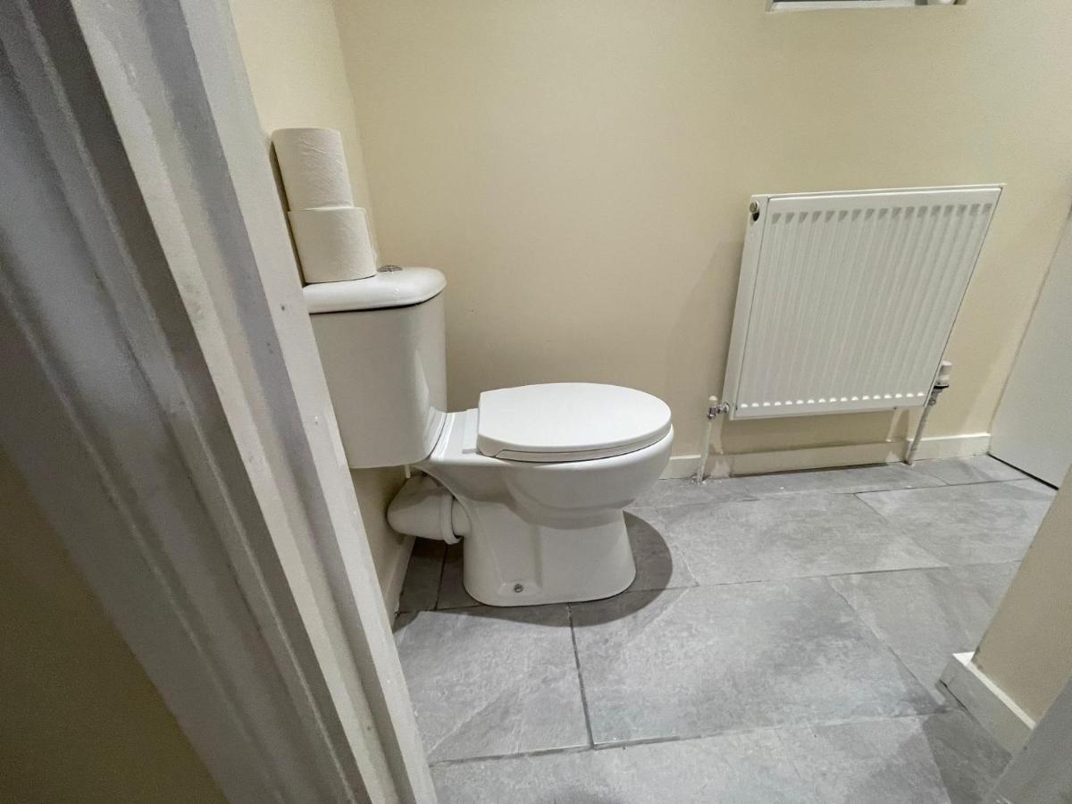 Big 3 Bedroom London House With 2 Bathroom Plumstead  Εξωτερικό φωτογραφία