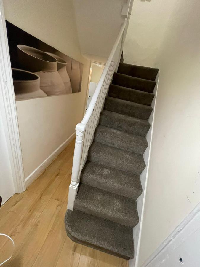 Big 3 Bedroom London House With 2 Bathroom Plumstead  Εξωτερικό φωτογραφία